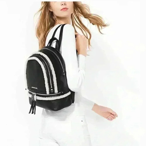 MICHAEL KORS Rhea Black Leather Sherpa Lined Backpack Rare - Picture 1 of 10